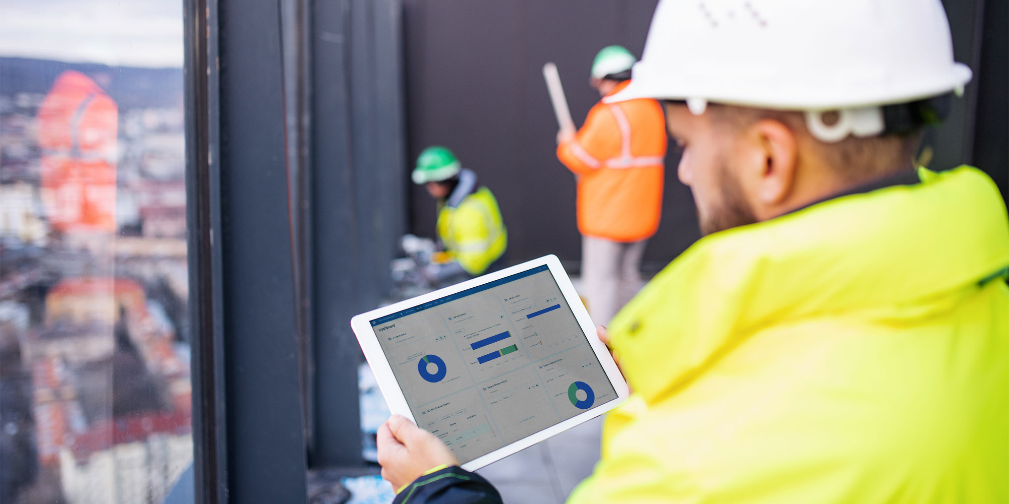 Building Manuals Made Simple - 9 Reasons to Use OmTrak